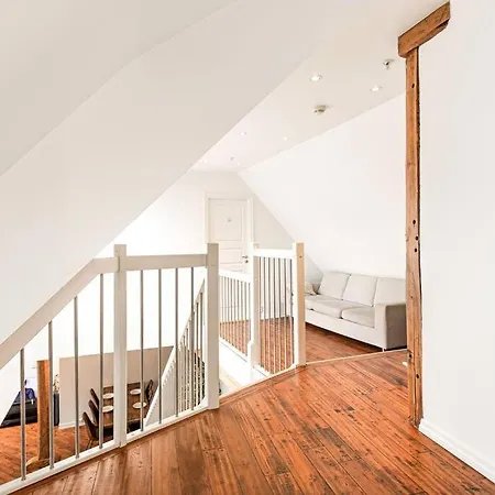 Large Seafront Penthouse With Four Bedrooms! Apartmán Bergen