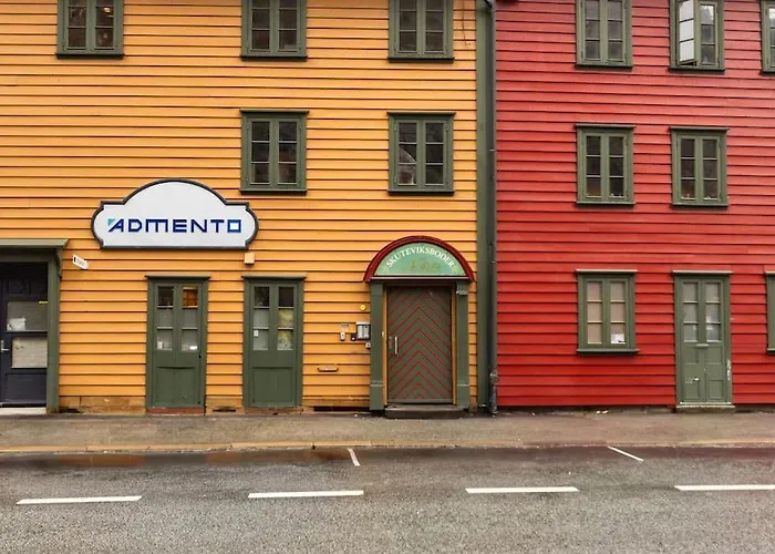Large Seafront Penthouse With Four Bedrooms! Lejlighed Bergen